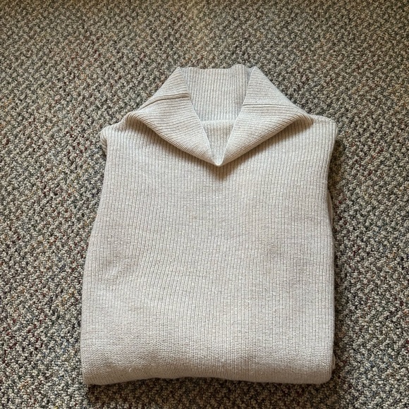 Aritzia Wilfred Wool Montpellier Mock Neck Sweater - Picture 3 of 4